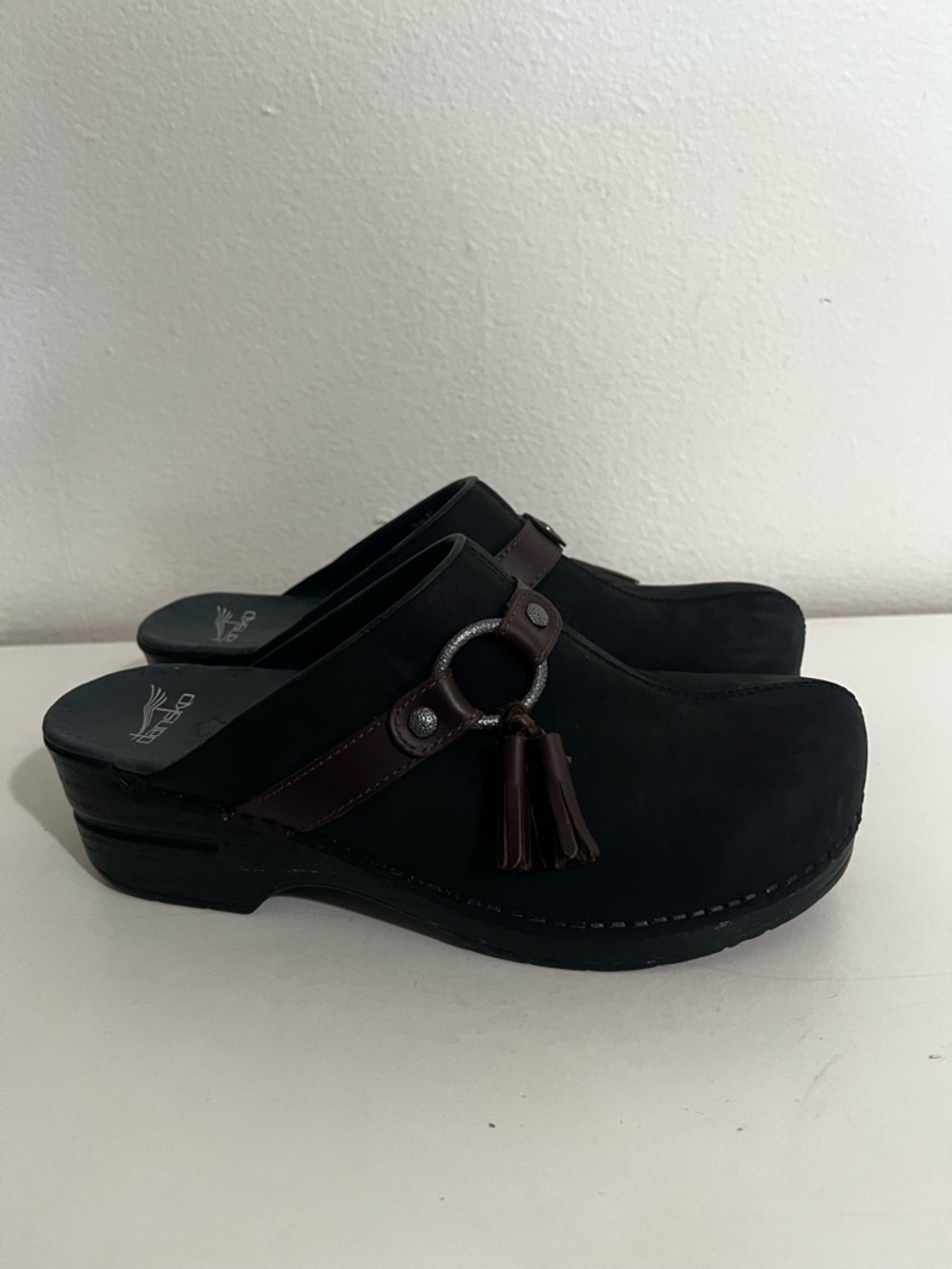 Dansko Shandi Black Leather Clogs With a Tassel Detail size 41
